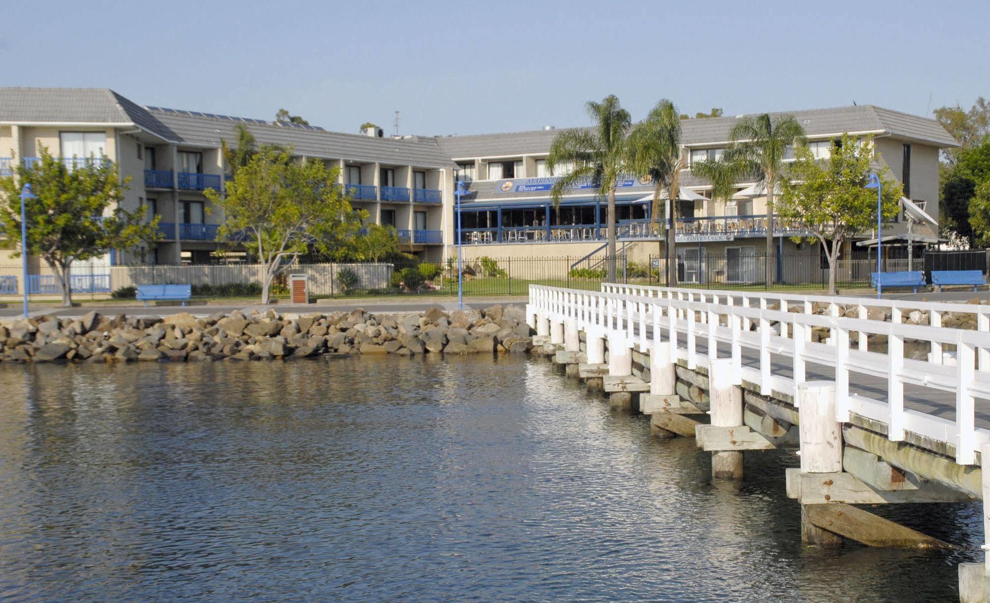 Mariners On The Waterfront Motel Batemans Bay Exterior foto